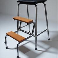 Sgabello scaletta richiudibile vintage