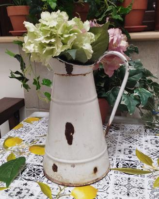 ANTICA CARAFFA IN METALLO BROCCA VASO DEL 900