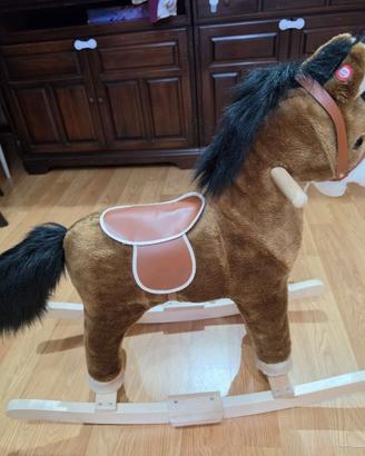 Cavalluccio a dondolo sonoro