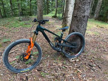 Trek slash gen 6 carbon tg L custom build 2025