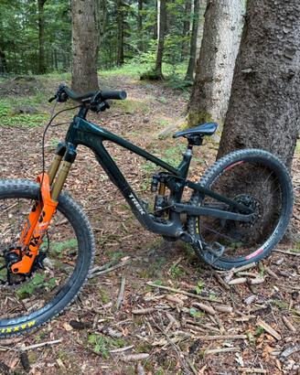 Trek slash gen 6 carbon tg L custom build 2025