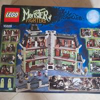 lego 10228 Casa dei mostri