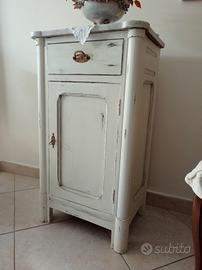 comodino shabby chic con piano in marmo