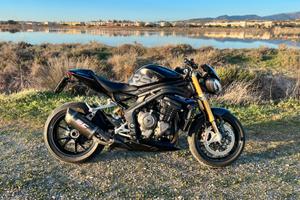 Triumph Speed triple 1200RS