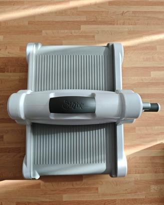 Fustellatrice SIZZIX BIG SHOT PLUS + FUSTELLE