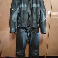 Tuta in pelle per moto