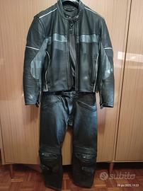 Tuta in pelle per moto