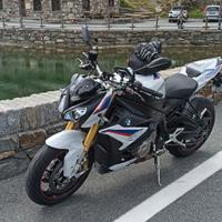 BMW s1000r