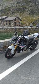 BMW s1000r