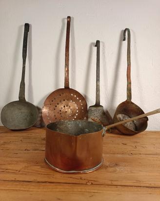 vecchi attrezzi da cucina 