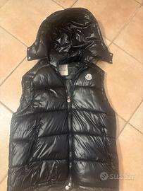 Smanicato moncler