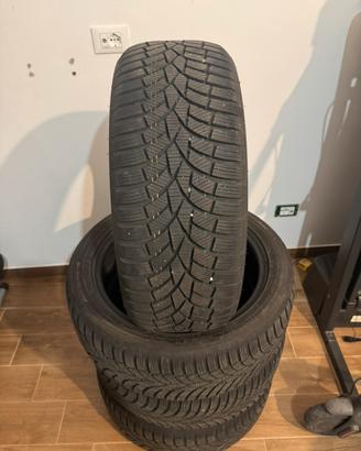 4 gomme invernali 215 50 18 92v TOYOTIRES