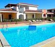 villetta-piscina-giardino-pochi-passi-dal-mare