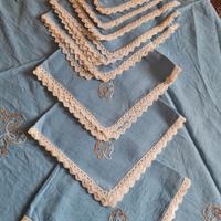 Tovaglia ovale ricamata