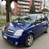 Opel Mervia 1.4Benzina Cosmo Neopatentati