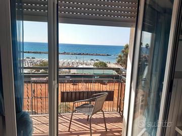 Appartamento fronte mare