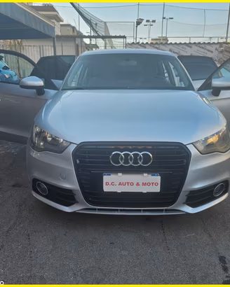 Audi A1 1.6 TDI S tronic 90CV..Da Vetrina..2013