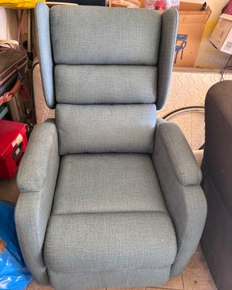 Poltrona relax Slim Plus 2 motori – MAI UTILIZZATA