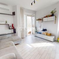 TRILOCALE RISTRUTTURATO CON VISTA MOLE