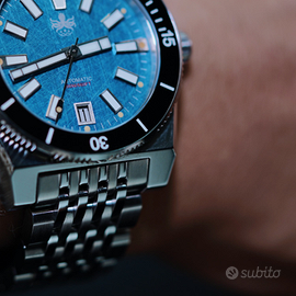 Phoibos Narwhal Blu spazzolato con texture vintage