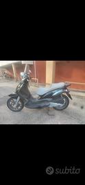 Piaggio Beverly tourer 300cc