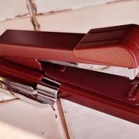 Pinzatrice per fogli (nuova)