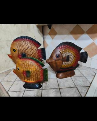 famiglia pesci in legno