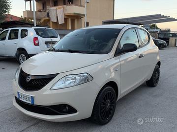 Lancia Ypsilon 1.2 Benzina e GPL