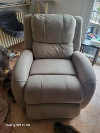 Poltrona elettrica per anziani e non