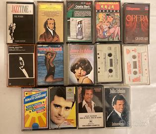 Lotto di 32 musicassette originali