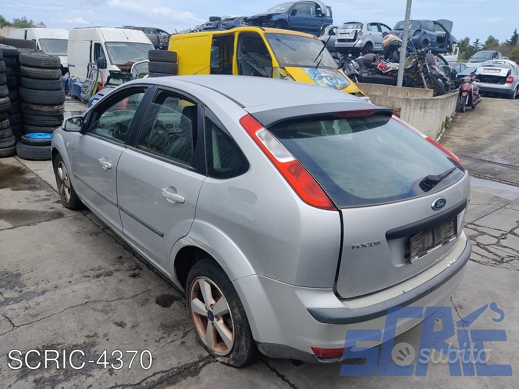 Paraurti anteriore per ford focus cc 2006 in poi