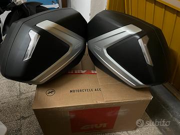 Givi V37 Tech Monokey Borse Laterali 37L Argento