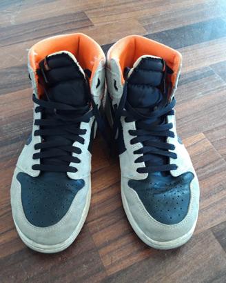 Air Jordan 1 Retro High Neutral Grey Hyper Crimson