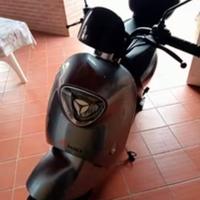 Yadea M6L - 2023 scooter elettrico