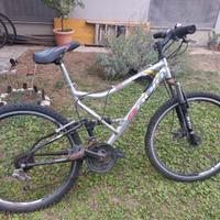 Bicicletta MTB