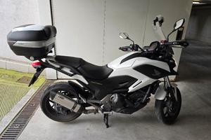 HONDA NC750X DCT - 2014 - 59.400 KM