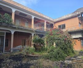 Stabile/Palazzo - Fiumefreddo di Sicilia