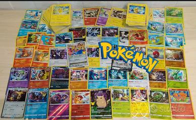 Lotto o collezioni di carte pokemon
