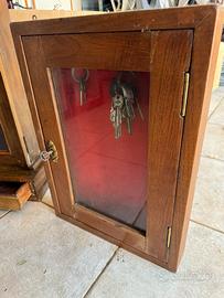 Porta chiavi vetrina