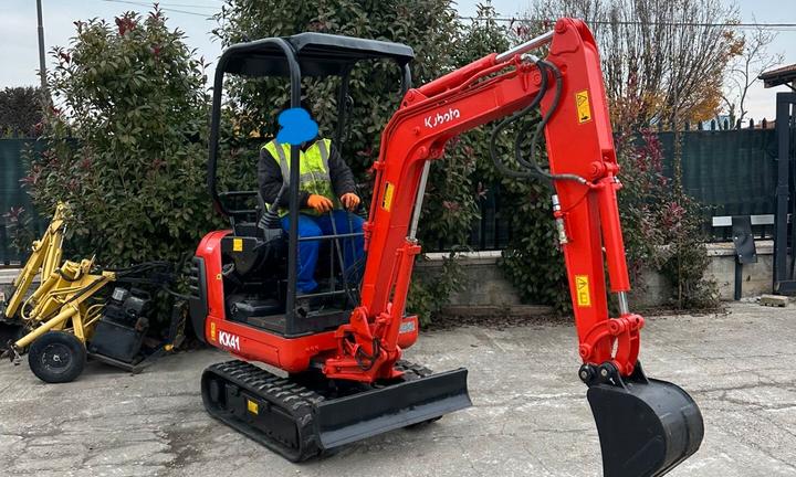 E202 MINIESCAVATORE KUBOTA KX41