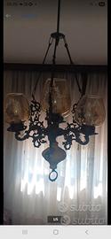 lampadario in ferro battuto,vetro con disegni
