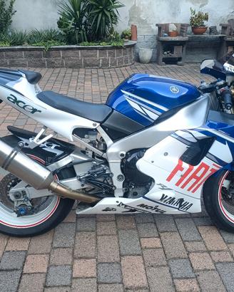 Yamaha yzf R1 