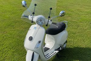 Vespa LX 125