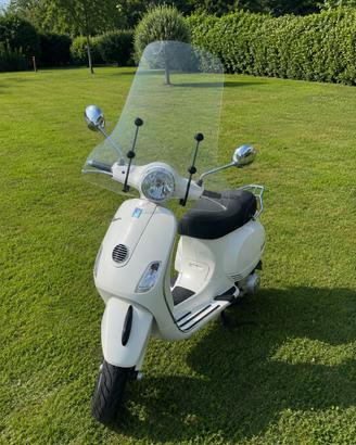 Vespa LX 125