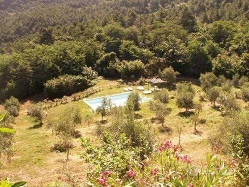 Rustico / Casale di 140 m² con più di 5 locali e b - Vista 4