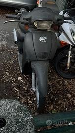 Aprilia scarabeo