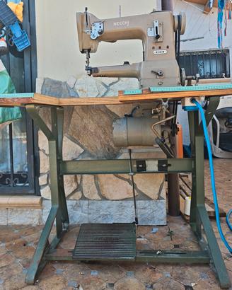 macchina da cucire industriale Necchi 840-133