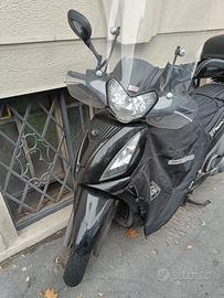 Kymco people 300 gti