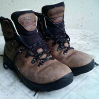 SCARPONI TREKKING IN GORE-TEX  SUOLA VIBRAM
