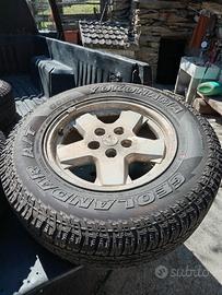 gomme e cerchi jeep
